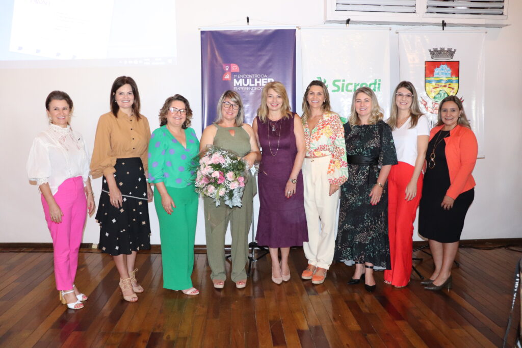 Café da Manhã da CDL homenageia as mulheres no seu dia 1 419406 1050061 img 2923