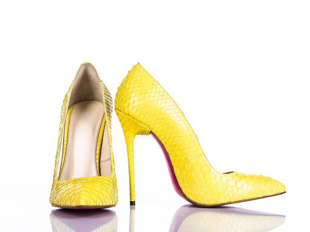 Associados da CDL-NH têm condições especiais para participar da Loucura por Sapatos 3 419789 1051101 sapato
