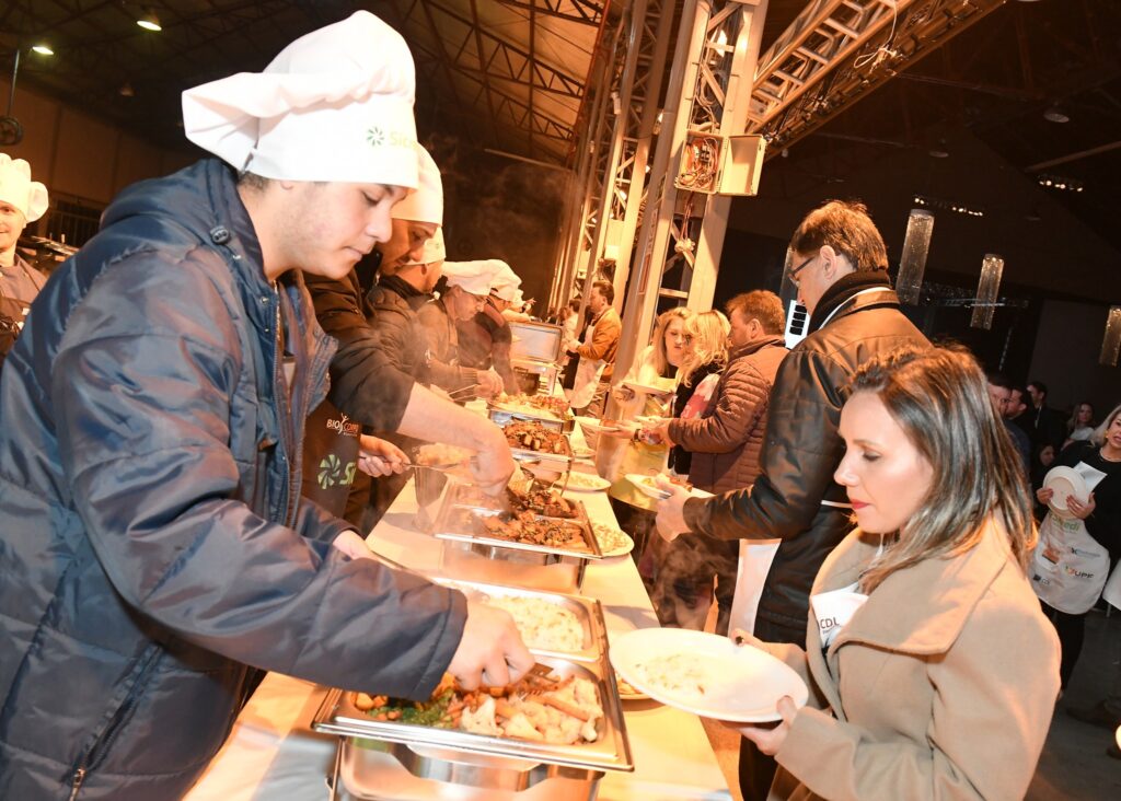 Entidades podem inscrever seus projetos para o Homens na Cozinha 8 Homens na Cozinha II