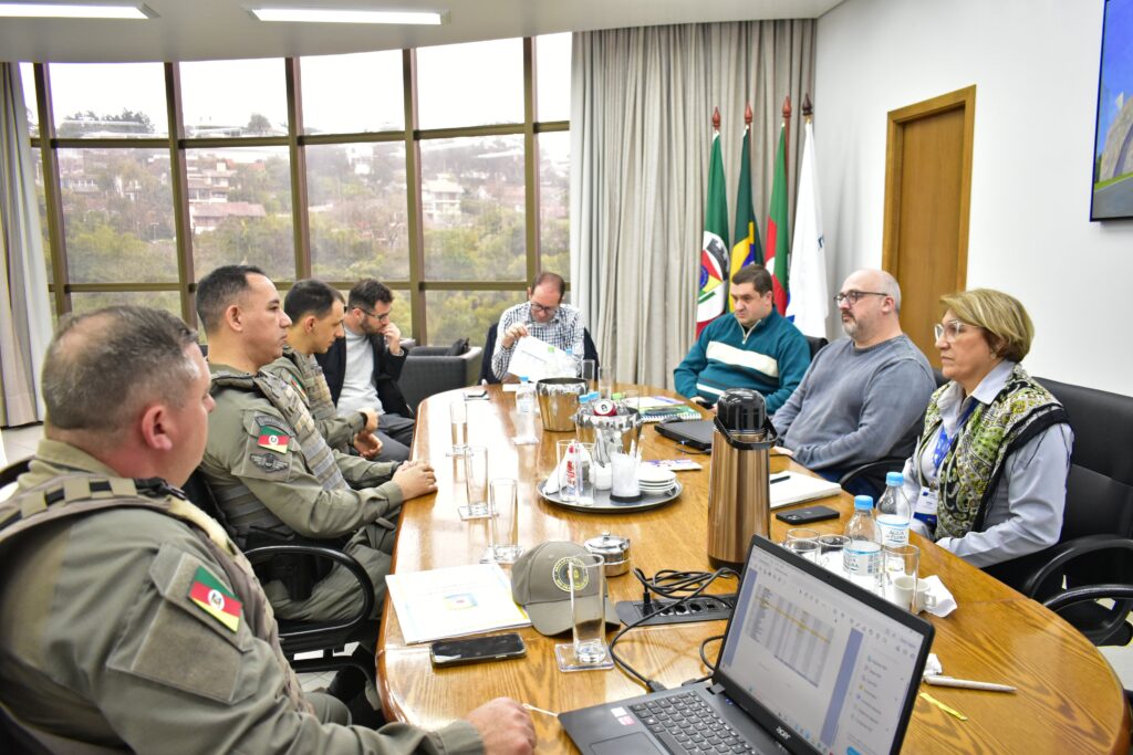 CDL-NH recebe visita institucional do comando do 3° BPM 10 DSC 0008 1