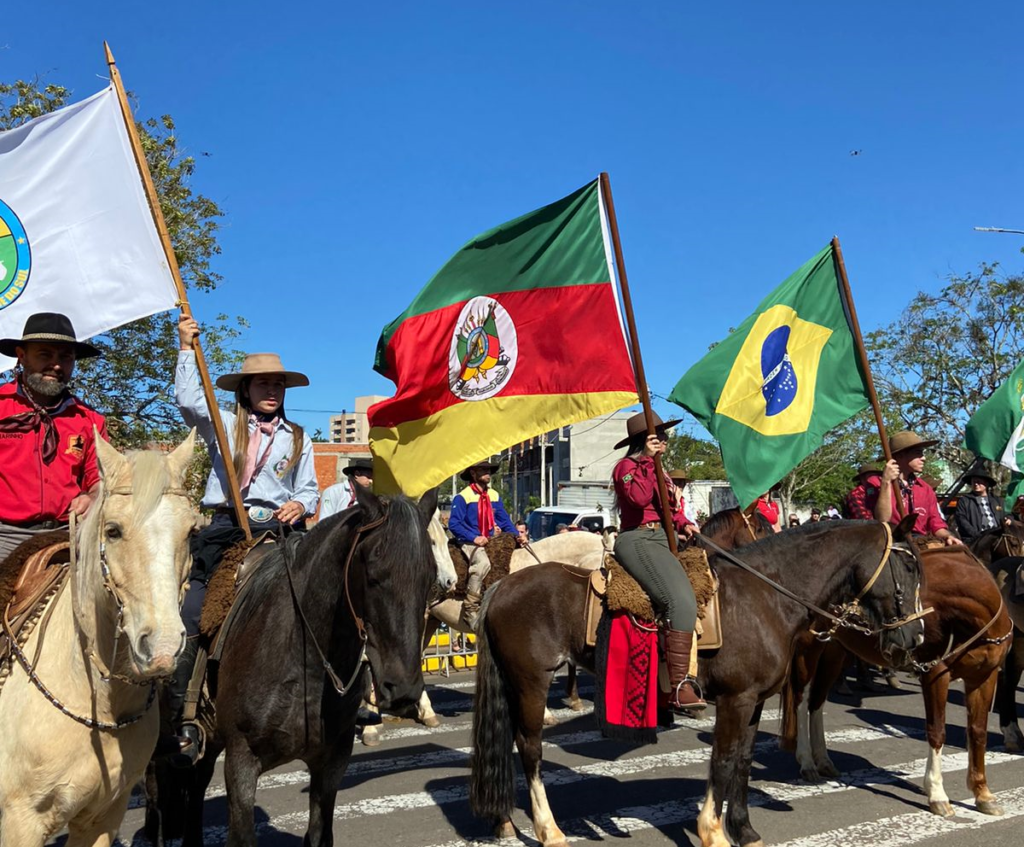 CDL Jovem de Sapiranga celebra tradições gaúchas no Acampamento Farroupilha 4 PNG e1693439571812