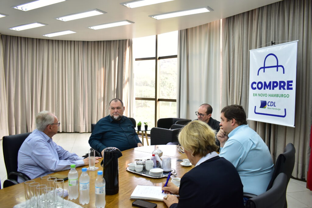 Diretoria da CDL-NH se reúne com diretor-geral da Comur 5 DSC 0012