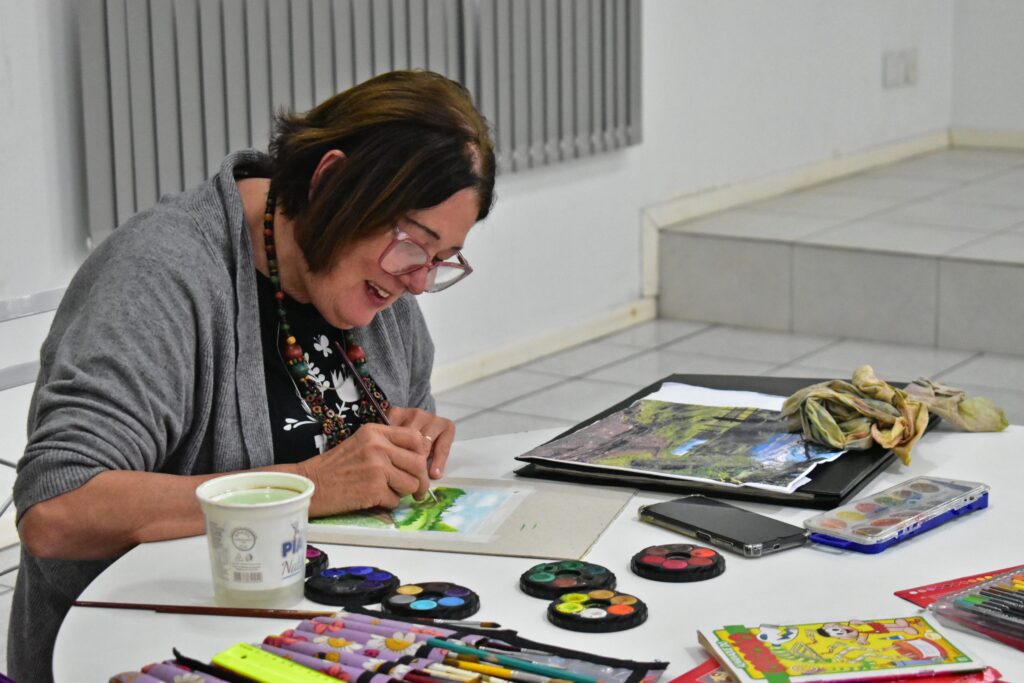 Venha conhecer e participar das oficinas de Arte Livre da CDL-NH 12 DSC 0040 1 1