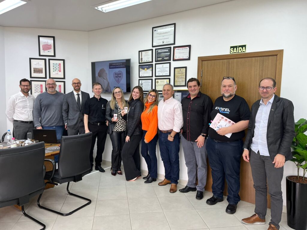 Diretoria da CDL-NH recebe representantes da Liga Feminina 6 WhatsApp Image 2023 10 18 at 14.40.35