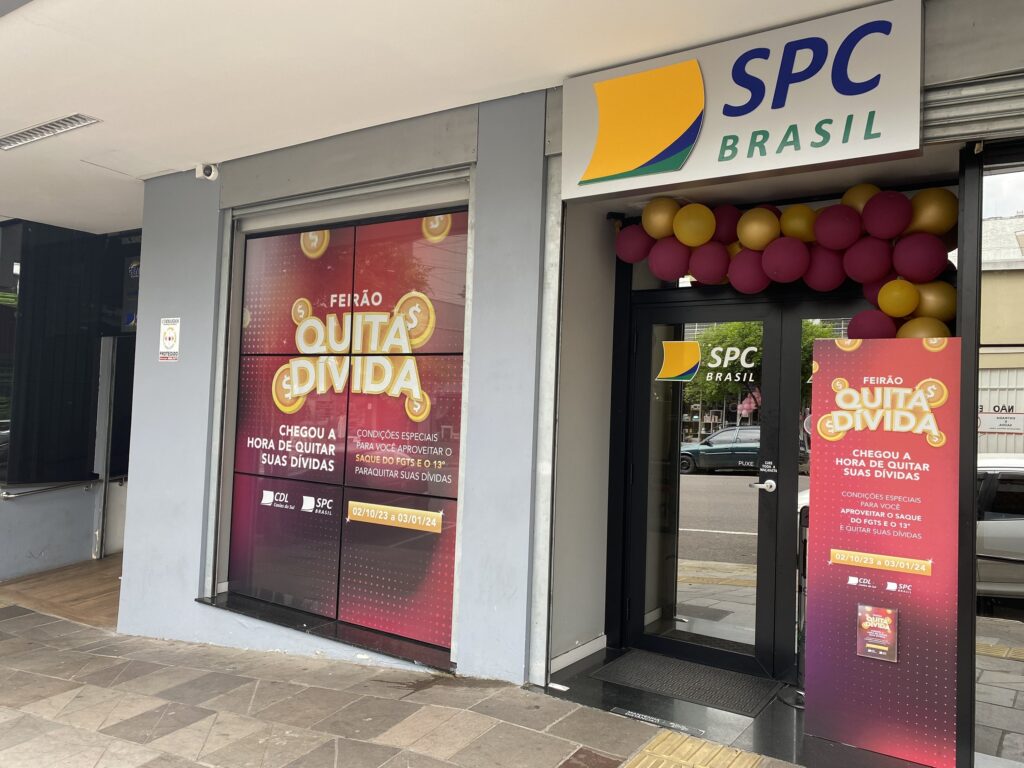 Setembro registra 149,5 mil inadimplentes em Caxias do Sul 9 Feirao Quita Divida CDL Caxias Credito Silvia Z. Riva da Costa