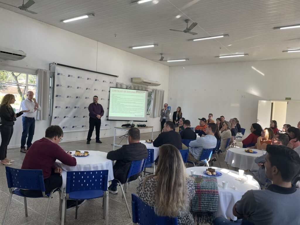 CDL e Sebrae apresentam alternativas e soluções para a retomada pós-enchente 8 CDL Sebrae reconstrucao Foto Lidiani Lehnen 3