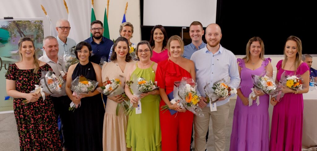 CDL de Igrejinha e Três Coroas completará 50 anos em setembro e prepara evento com jantar comemorativo 8 Diretoria e Conselho Fiscal da CDL de Igrejinha e Tres Coroas do cinquentenario da entidade Foto Analu Arnold e Ivan Oscar