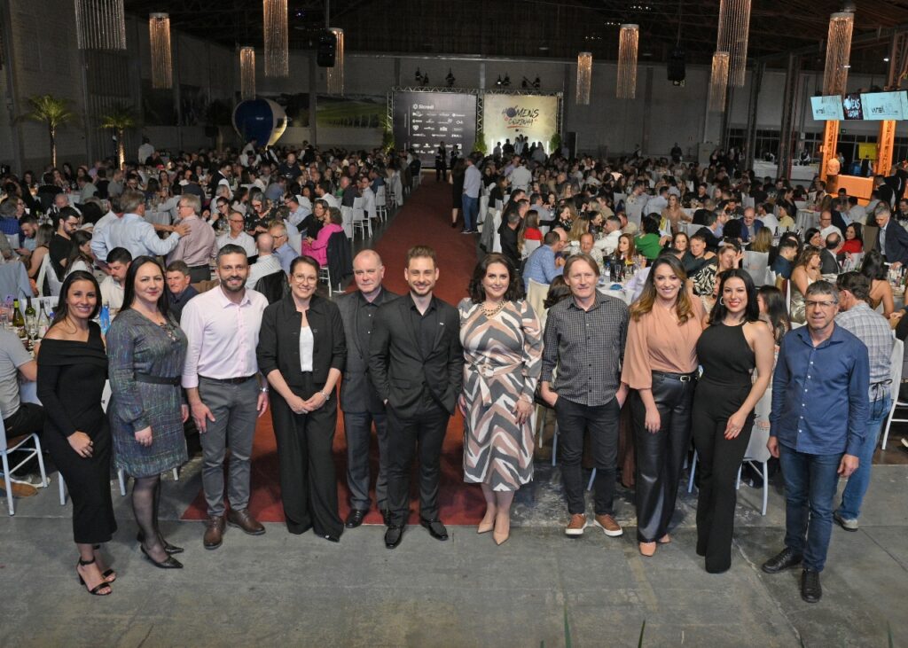 ‘Homens na Cozinha’ convida para noite de sabores e solidariedade 6 Homens na Cozinha 2024 Luizinho Bebber 1