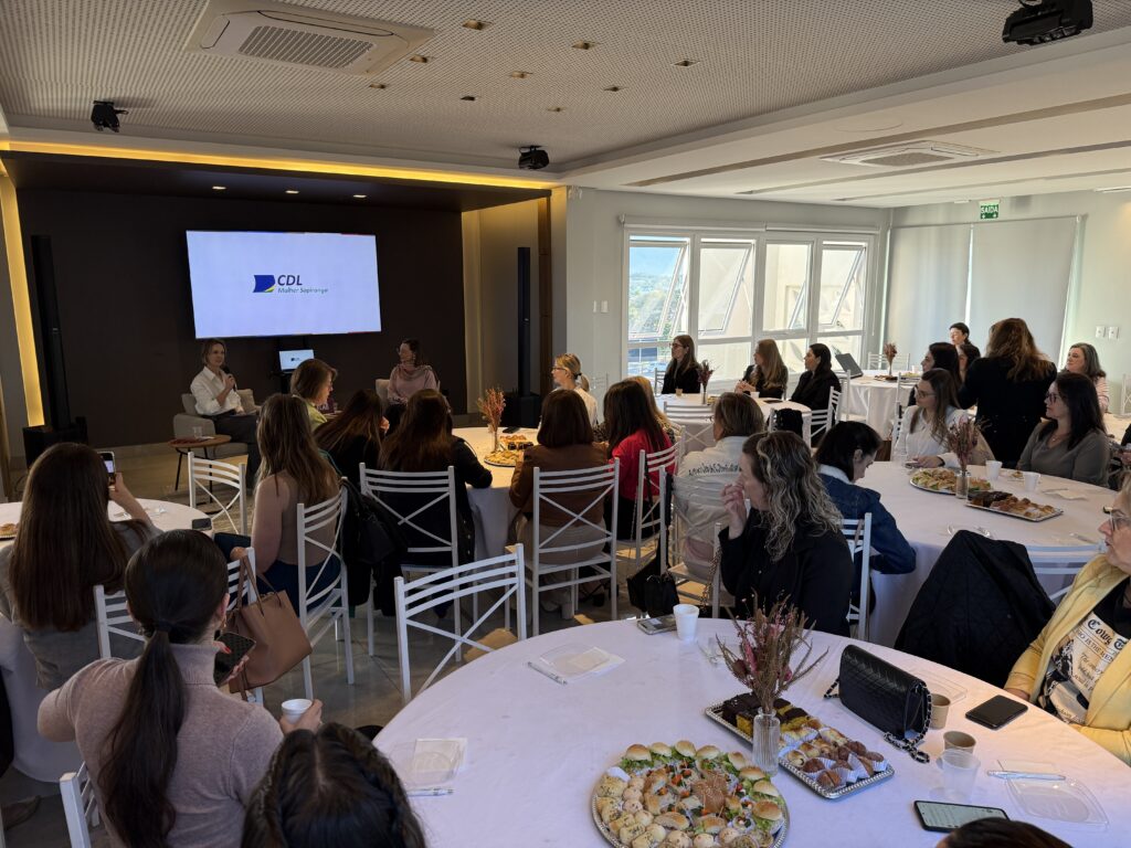 8ª edição do Entre Elas inspira empreendedoras com trajetória de Fernanda Pagel 9 IMG 4678