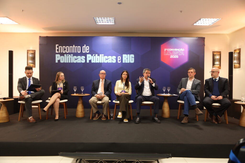 Reforma tributária ganha foco em Convenção Estadual Lojista da Federação Varejista do RS 5 MEZS7451