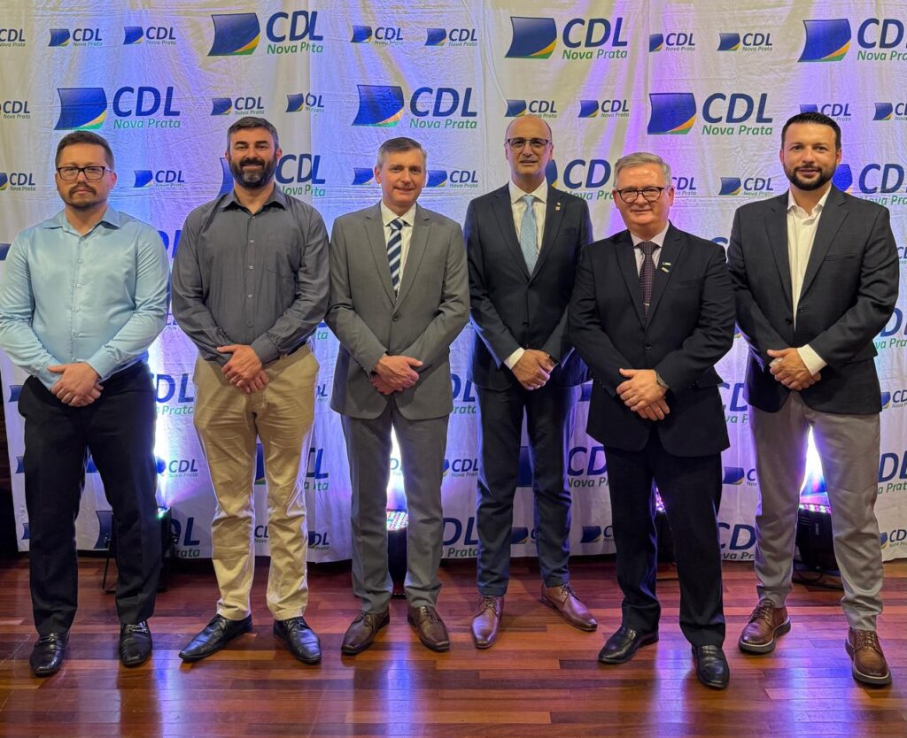 Federação Varejista prestigia posse de nova diretoria da CDL Nova Prata 5 WhatsApp Image 2026 02 06 at 14.14.15
