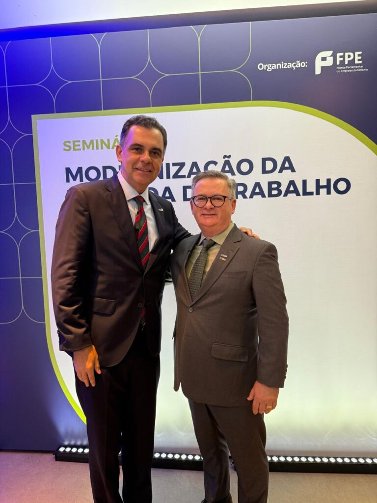 Federação Varejista participa de seminário sobre modernização da jornada de trabalho 11 Federacao Varejista esta engajada nas discussoes fundamentais para o comercio 2