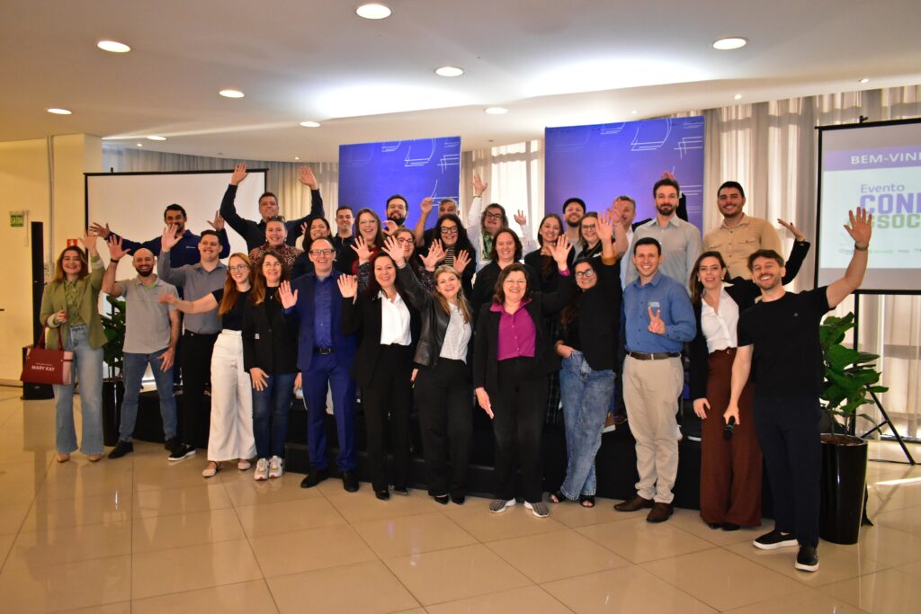 Rodada de negócios conecta empresas na CDL-NH 4 DSC 0397