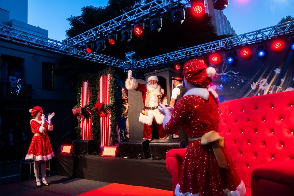 Promoção Natal Iluminado CDL Caxias amplia premiação com sorteio de Jeep Compass e vales-compra de até R$ 15 mil 4 Natal CDL Caxias credito Bandeira Midia